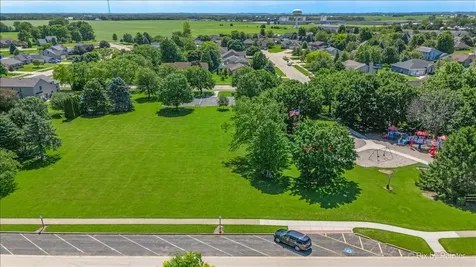 1019 Sandhurst Drive Sandwich IL 60548