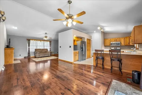 1019 Sandhurst Drive Sandwich IL 60548