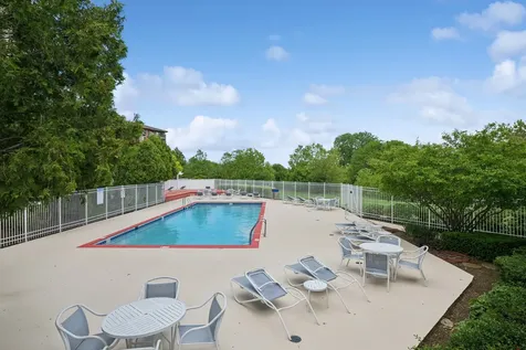 75 Kristin Circle Schaumburg IL 60195