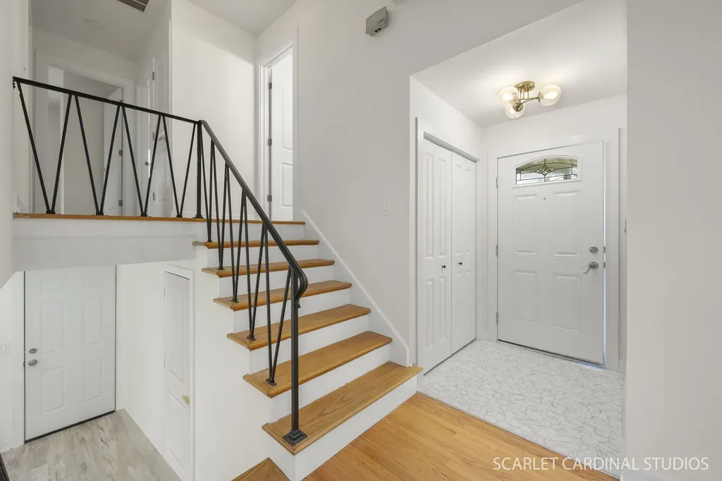 102 North Erie Street Wheaton IL 60187