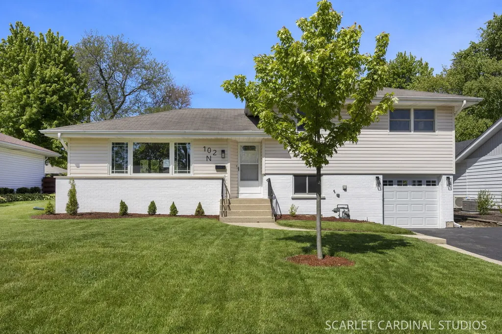 102 North Erie Street Wheaton IL 60187