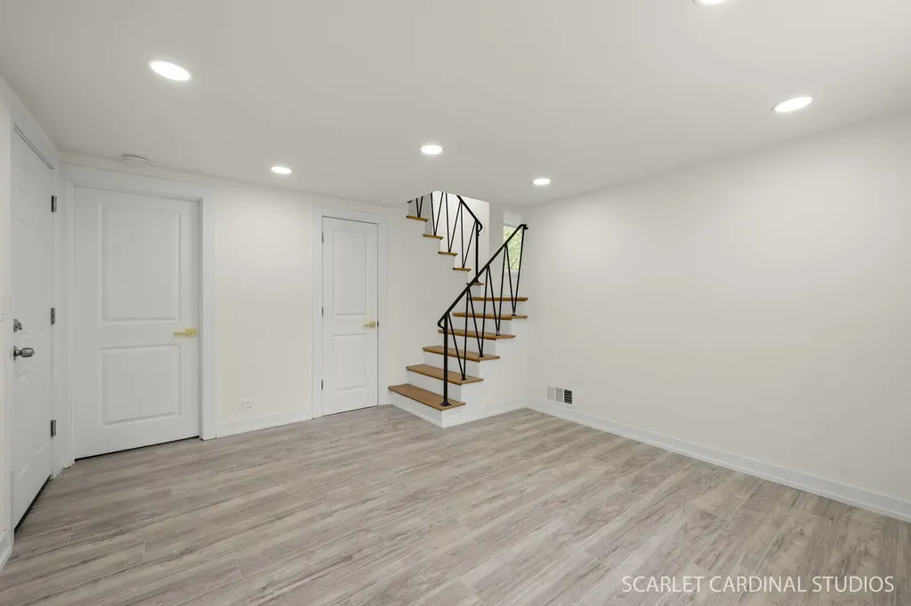 102 North Erie Street Wheaton IL 60187