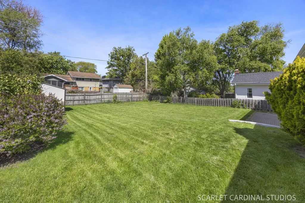 102 North Erie Street Wheaton IL 60187