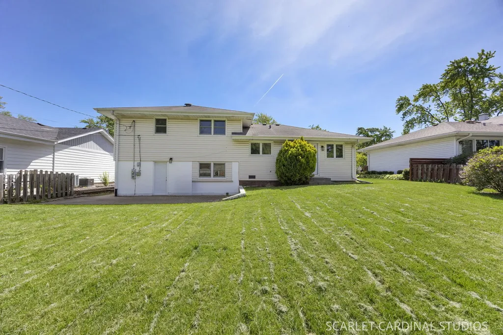 102 North Erie Street Wheaton IL 60187