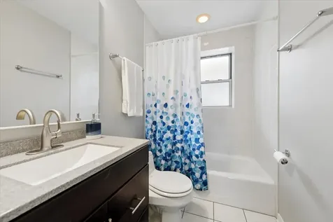 1241 West Rosemont Avenue Chicago IL 60660