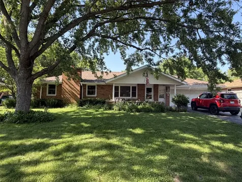 309 Calkins Drive Sugar Grove IL 60554