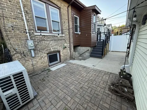 5230 North Liano Avenue Chicago IL 60630