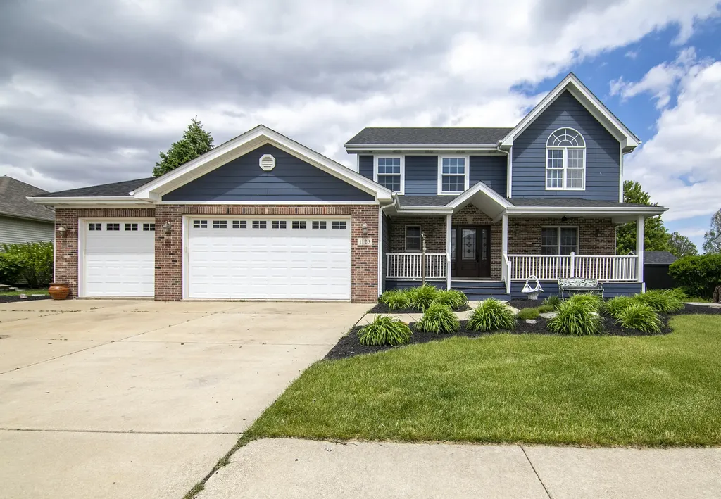 1123 Meadow Path Manteno IL 60950