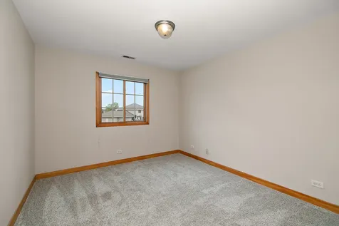 1123 Meadow Path Manteno IL 60950