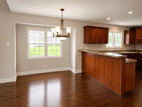 1123 Meadow Path Manteno IL 60950