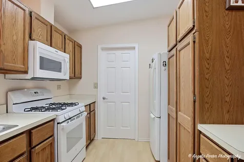 4 Hialeah Court Grayslake IL 60030
