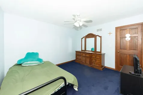 10594 Grover Oaks Road Roscoe IL 61073