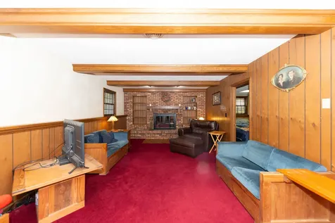 10594 Grover Oaks Road Roscoe IL 61073