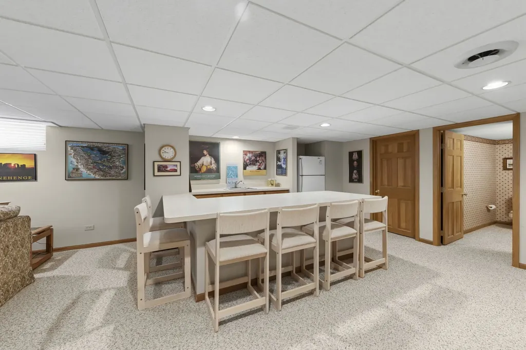6344 Greene Road Woodridge IL 60517