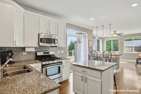 6802 Ayre Drive Mchenry IL 60050