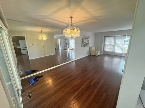 1935 Birch Road Northbrook IL 60062