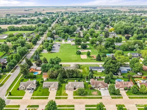714 East Knights Road Sandwich IL 60548