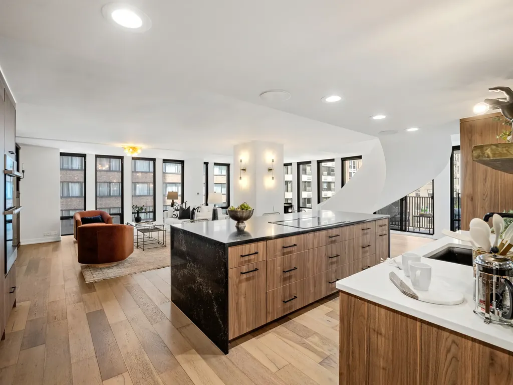 200 East Delaware Place Chicago IL 60611