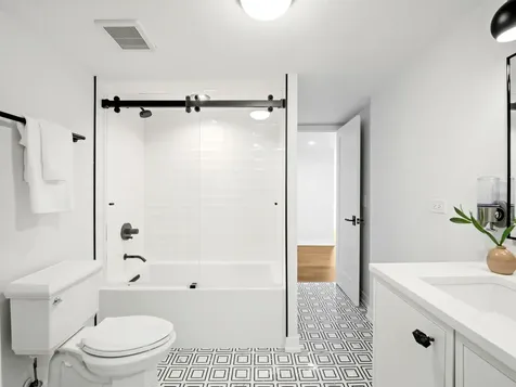 200 East Delaware Place Chicago IL 60611