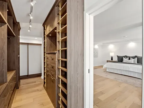 200 East Delaware Place Chicago IL 60611