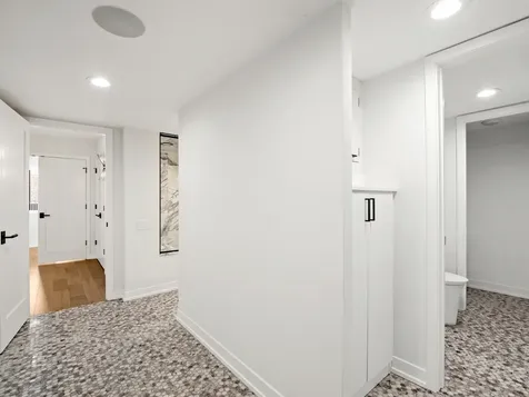 200 East Delaware Place Chicago IL 60611