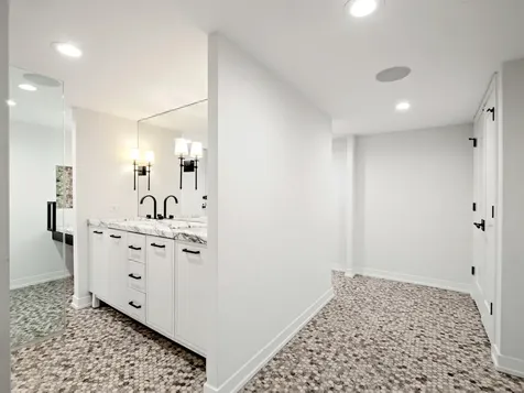 200 East Delaware Place Chicago IL 60611