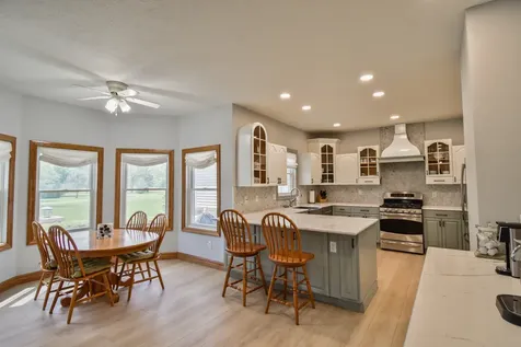 1816 Cardinal Court Pontiac IL 61764