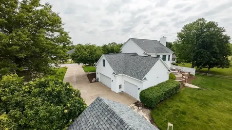 1816 Cardinal Court Pontiac IL 61764