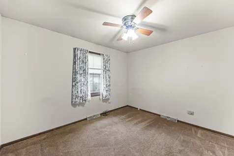 1406 Kaskaskia Avenue Elgin IL 60123