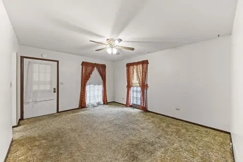 1406 Kaskaskia Avenue Elgin IL 60123