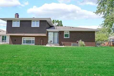 514 Willow Lane Beecher IL 60401