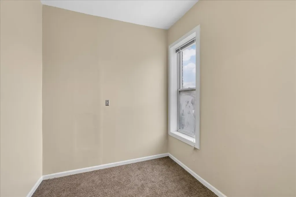 4823 South Indiana Avenue Chicago IL 60615