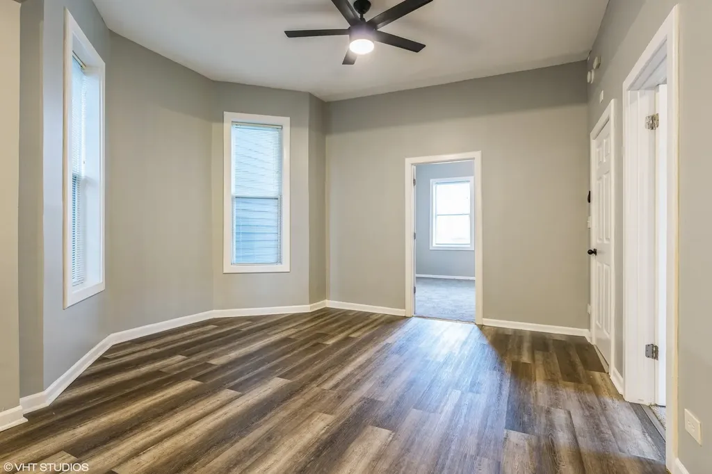 4823 South Indiana Avenue Chicago IL 60615