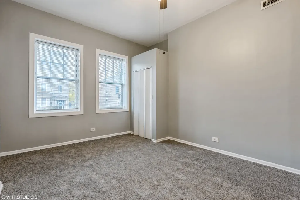 4823 South Indiana Avenue Chicago IL 60615