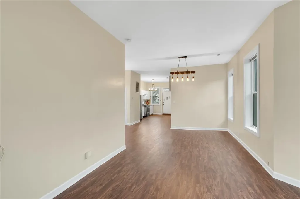 4823 South Indiana Avenue Chicago IL 60615