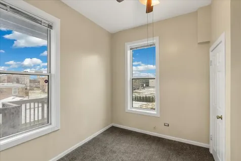 4823 South Indiana Avenue Chicago IL 60615