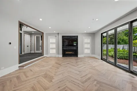 411 Woodland Court Glenview IL 60025