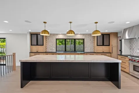 411 Woodland Court Glenview IL 60025