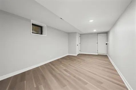 411 Woodland Court Glenview IL 60025