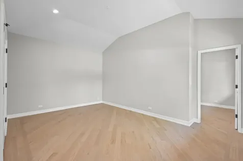 411 Woodland Court Glenview IL 60025