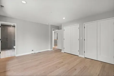 411 Woodland Court Glenview IL 60025
