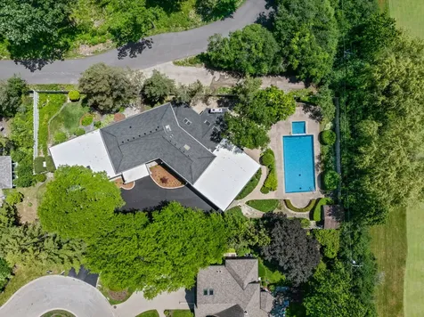 411 Woodland Court Glenview IL 60025
