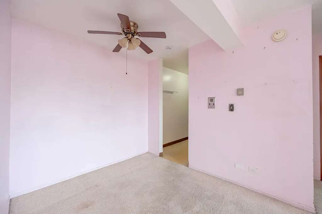 8455 West Leland Avenue Chicago IL 60656