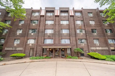 8455 West Leland Avenue Chicago IL 60656