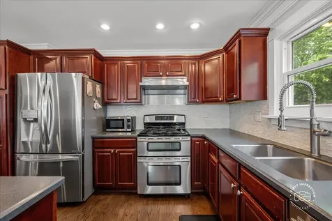 1804 Allen Lane St. Charles IL 60174