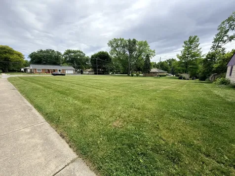 2115 Cherry Avenue Hanover Park IL 60133