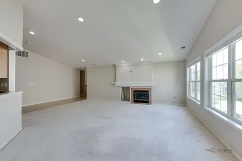 552 Saddlebrook Lane Vernon Hills IL 60061