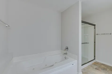 552 Saddlebrook Lane Vernon Hills IL 60061