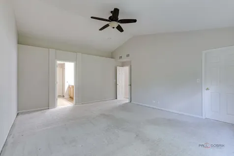 552 Saddlebrook Lane Vernon Hills IL 60061