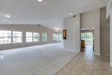 552 Saddlebrook Lane Vernon Hills IL 60061